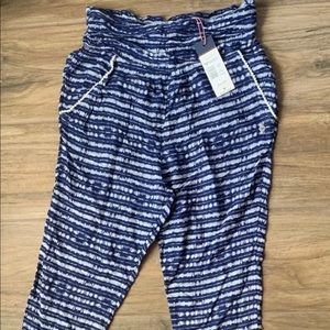 NWT ROXY pants